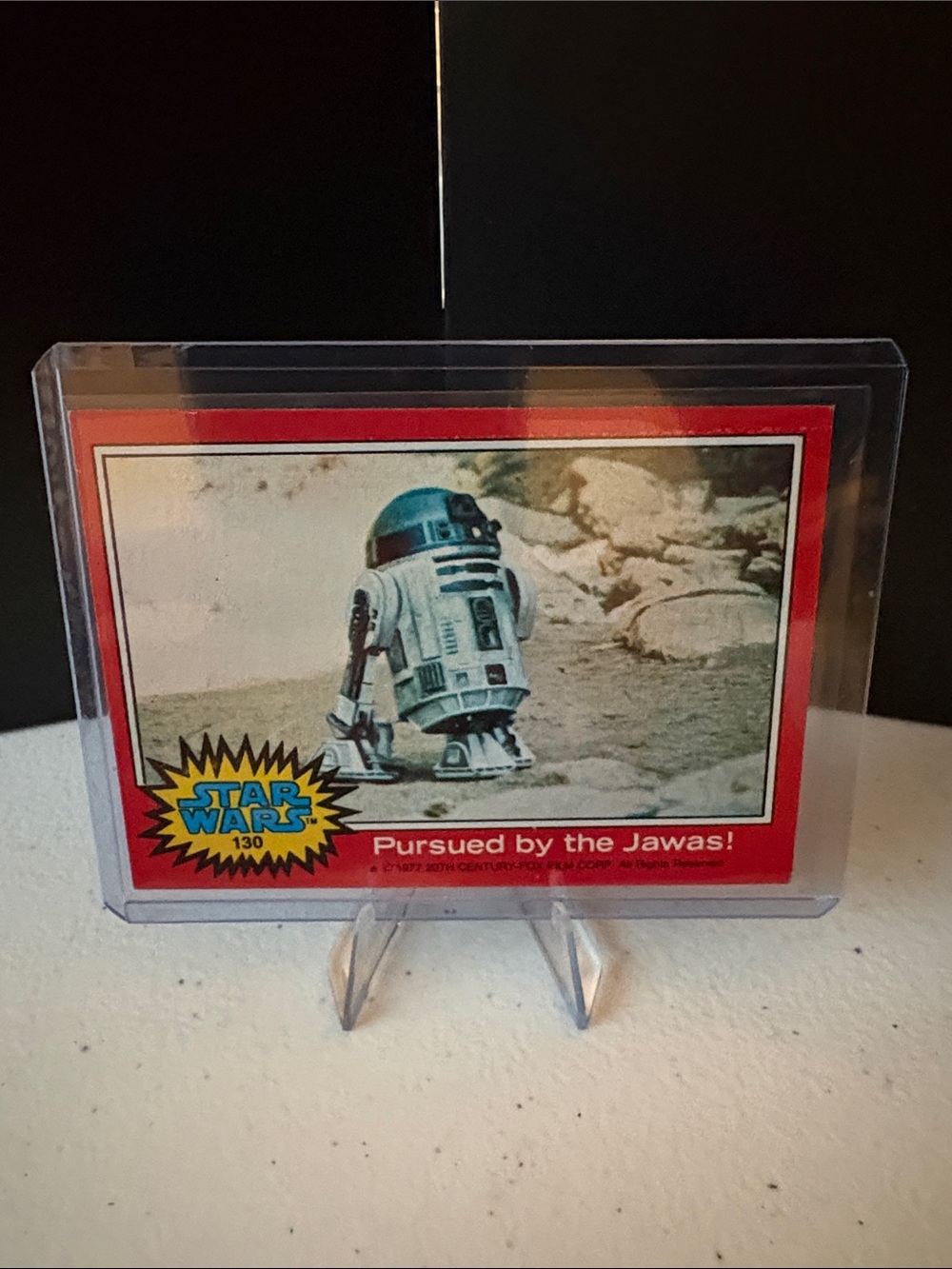 Star Wars Card with Red Border- R2-D2 1977 #130